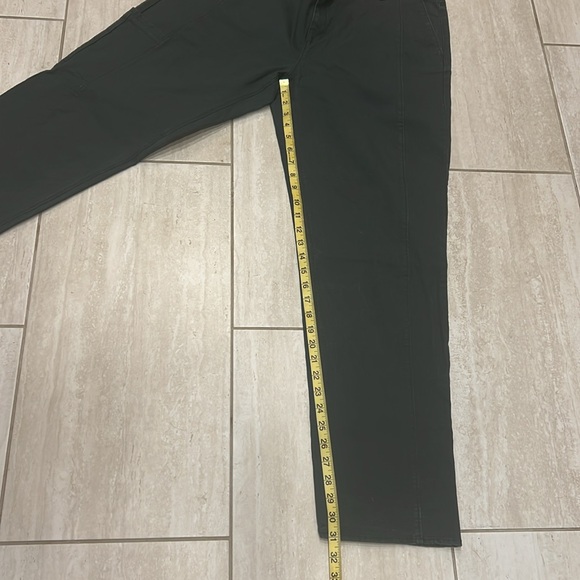 Ladies Green Woolrich Pants - Picture 5 of 9